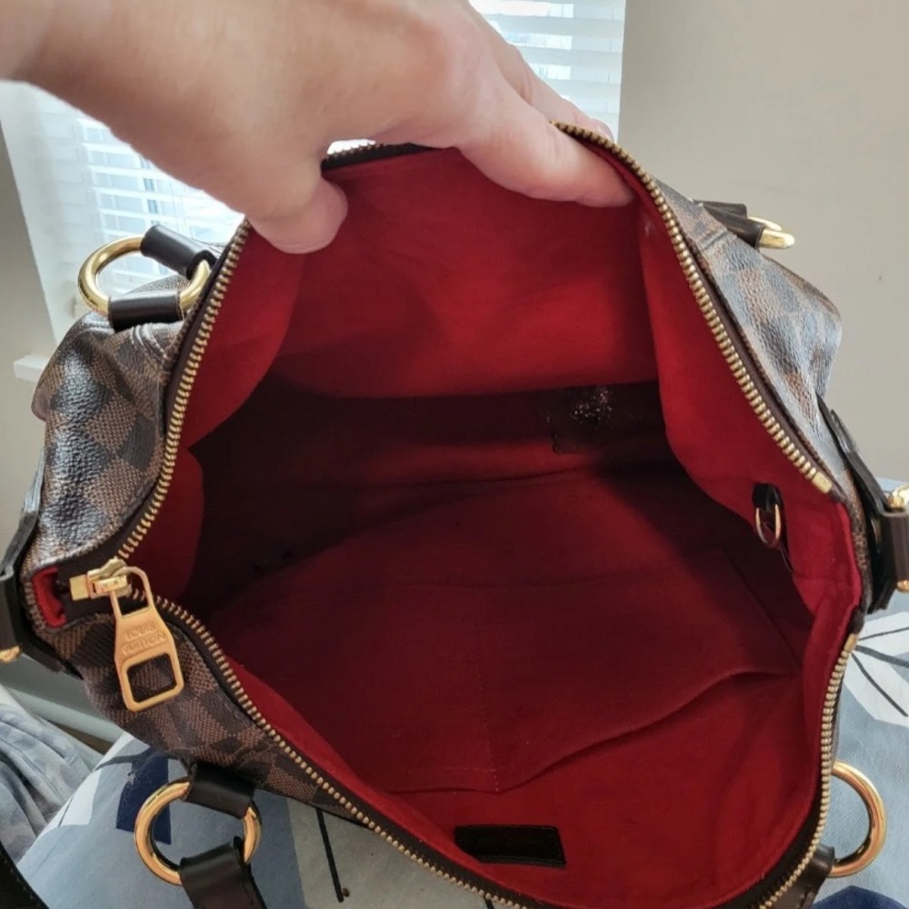 Louis Vuitton Brown Checkered Shoulder Bag - Picture 12 of 16